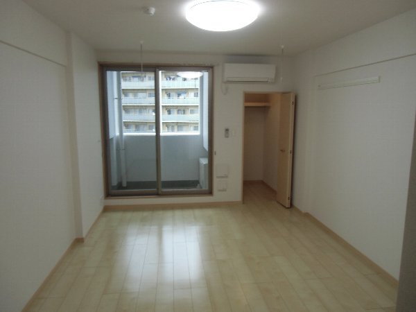 13/23 バルコニー