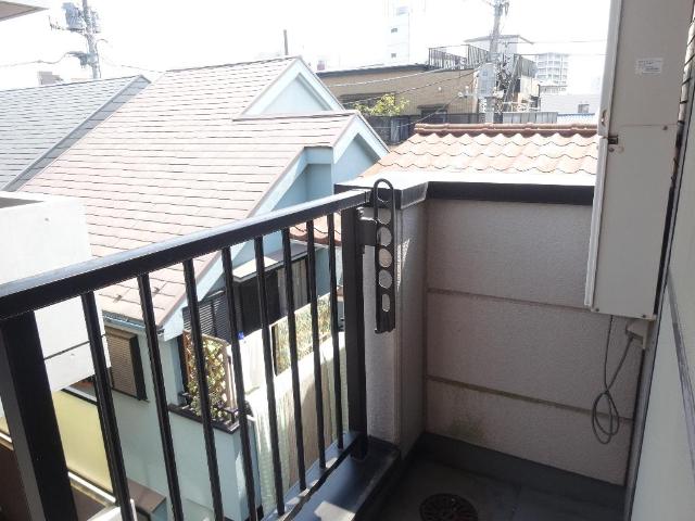 16/27 バルコニー