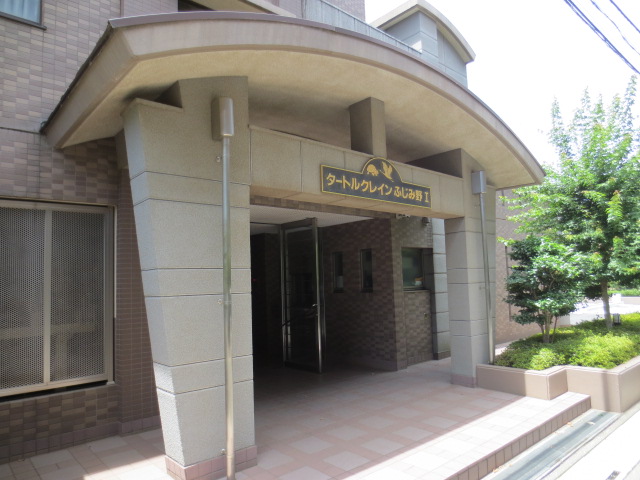 21/23 エントランス