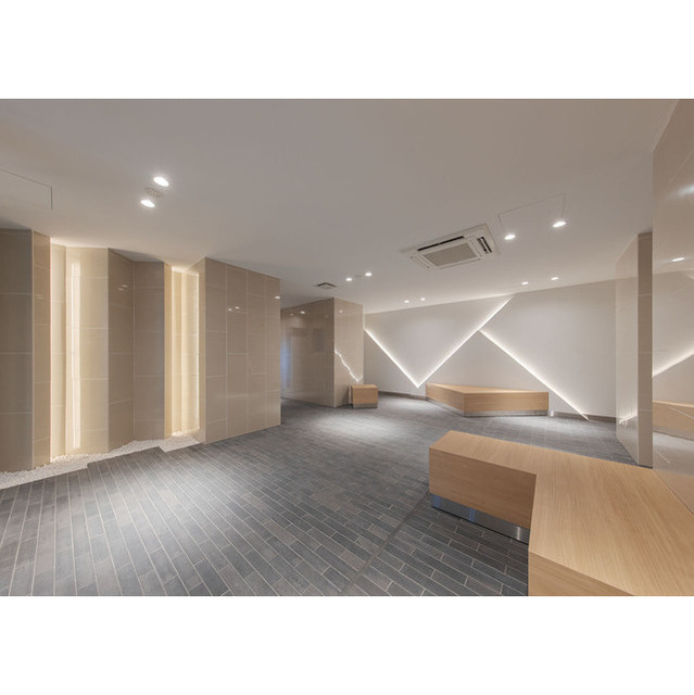 21/30 エントランス