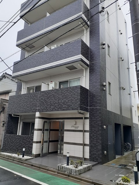 14/20 エントランス