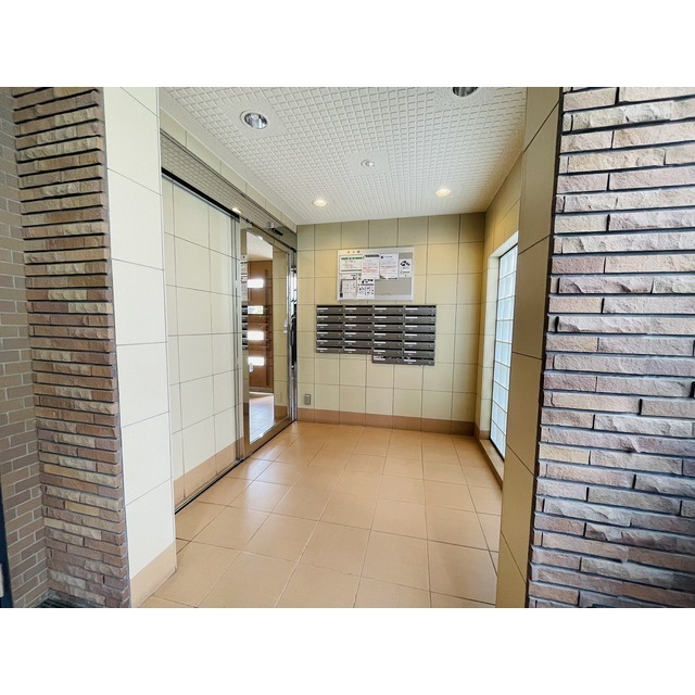 4/4 エントランス