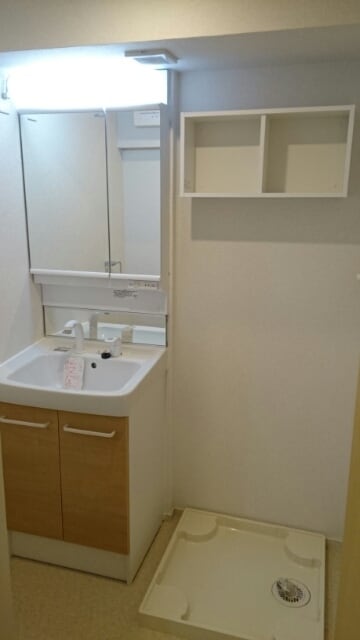 14/23 エントランス