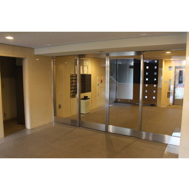 4/5 エントランス