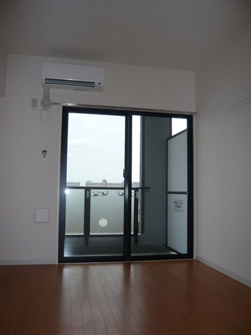 14/30 リビング/ダイニング