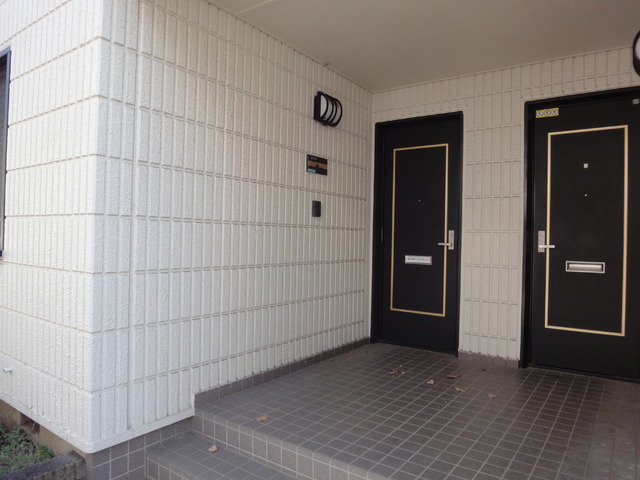 2/2 エントランス