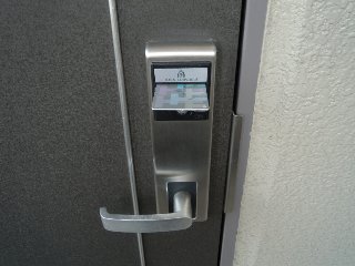 21/29 エントランス