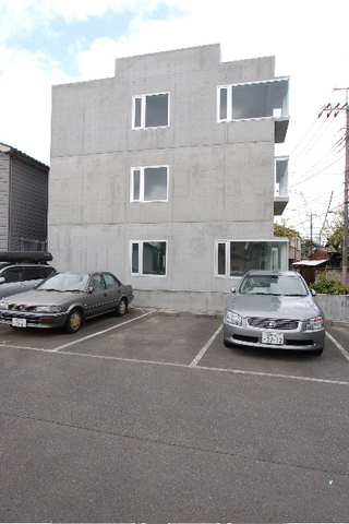 18/22 駐車場