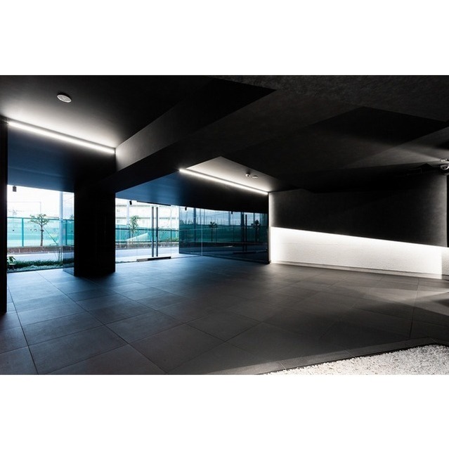 16/21 エントランス