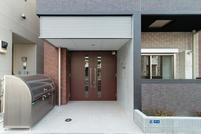 17/17 エントランス