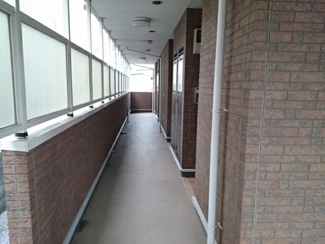 14/19 エントランス