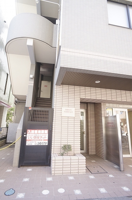 22/30 エントランス