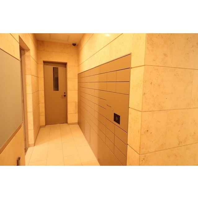 17/21 エントランス