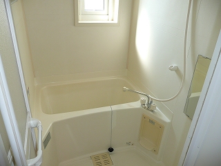 13/26 浴室