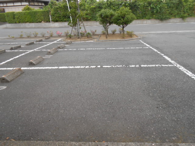 14/20 駐車場