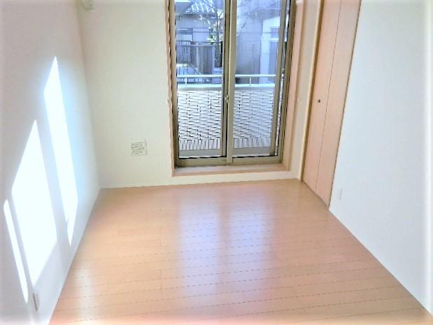 2/4 エントランス