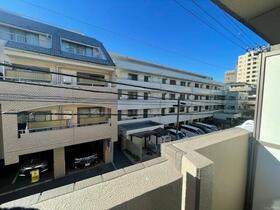 13/16 バルコニー