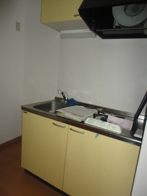 13/28 キッチン