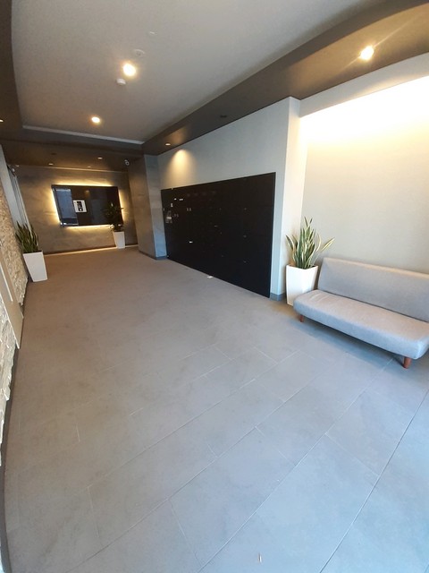 2/8 エントランス