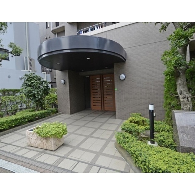 3/3 エントランス