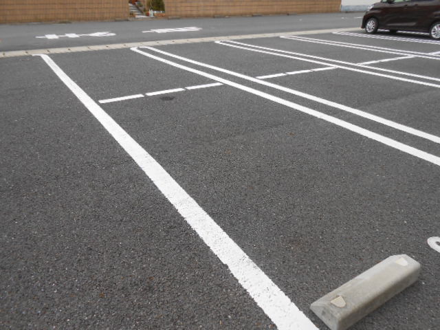 14/21 駐車場