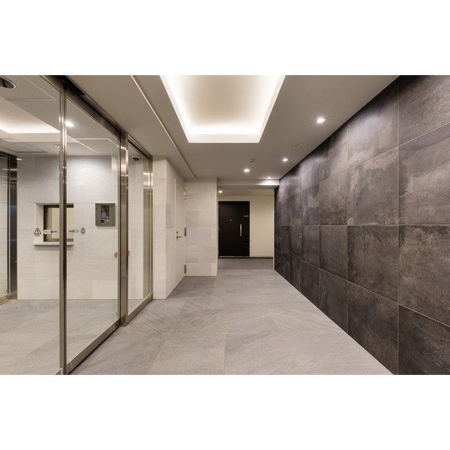 3/7 エントランス