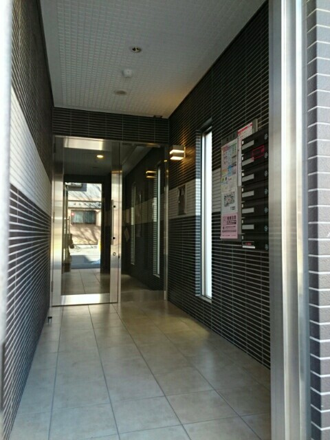 14/20 エントランス