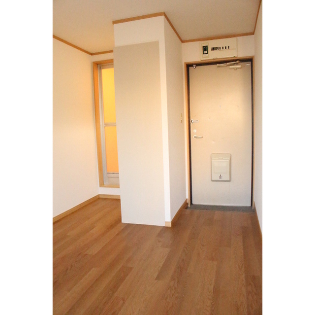 22/23 エントランス