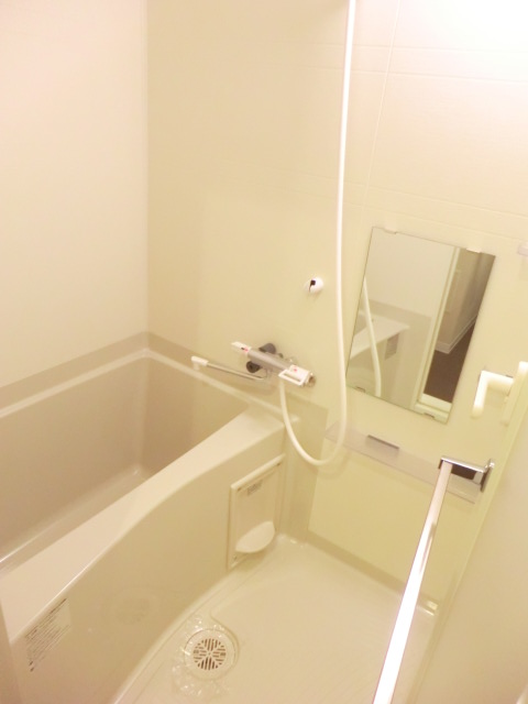 28/30 エントランス