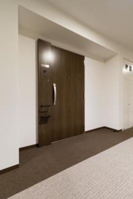 14/30 玄関