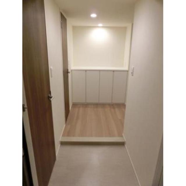 19/30 玄関