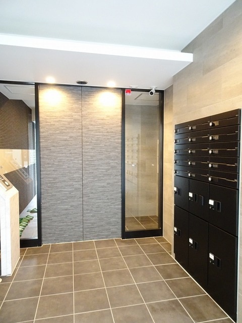 14/20 エントランス