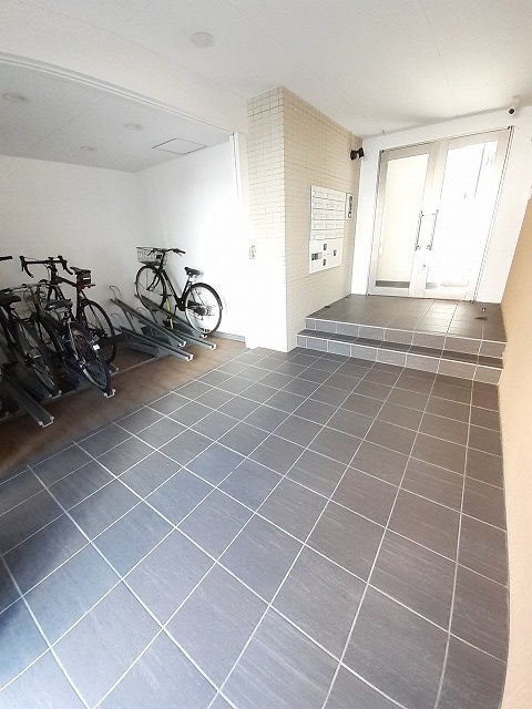 14/20 エントランス