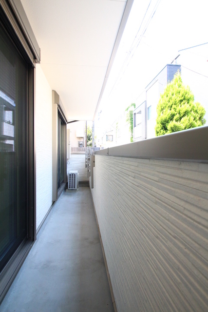 21/30 バルコニー