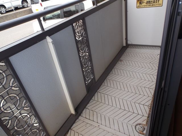 19/23 バルコニー