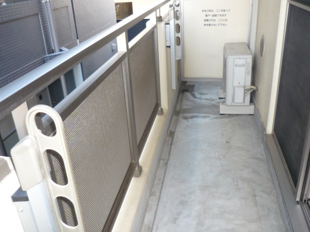 14/14 バルコニー