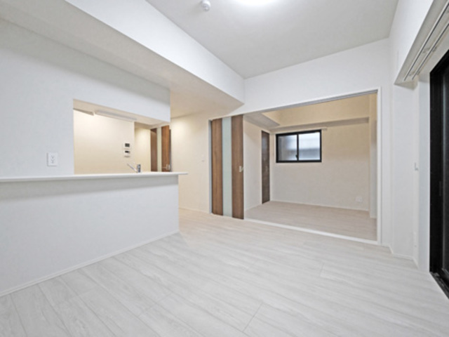 23/30 リビング/ダイニング