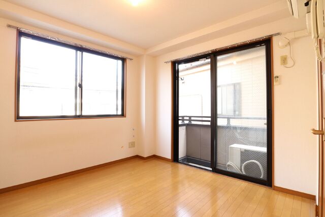 13/30 リビング/ダイニング