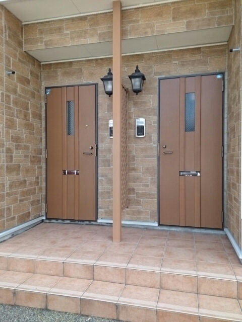 15/21 エントランス