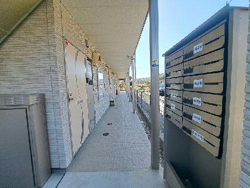 13/15 エントランス