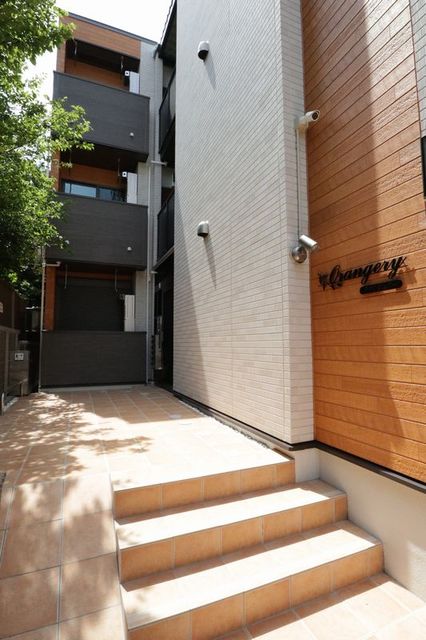 14/20 エントランス