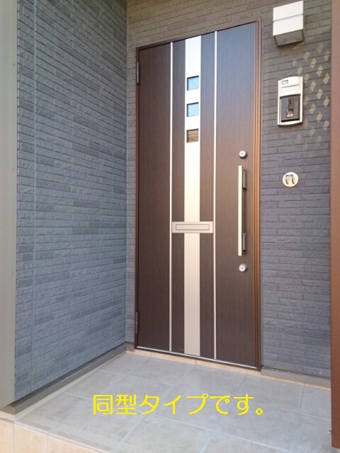 14/23 エントランス