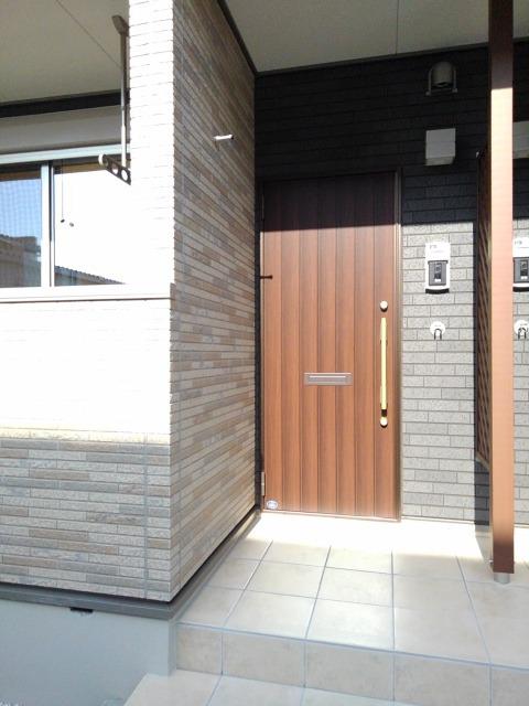 14/20 エントランス