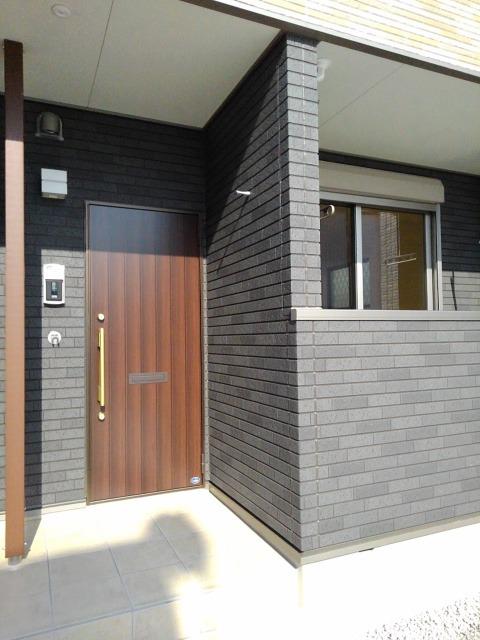 14/20 エントランス