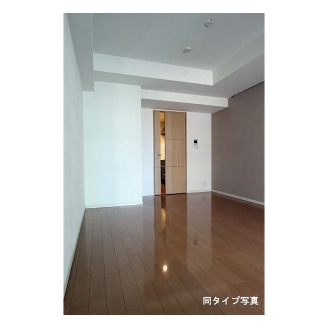 22/30 エントランス