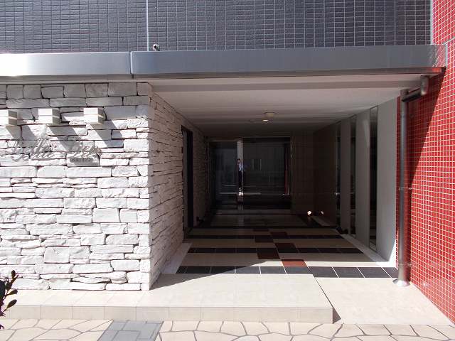 14/21 エントランス