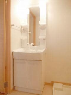 28/30 エントランス