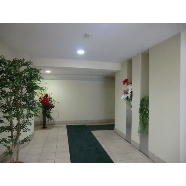 21/25 エントランス