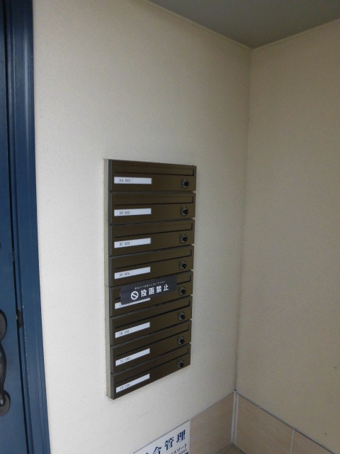 21/28 エントランス