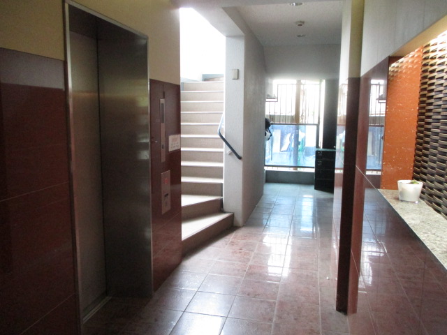 2/10 エントランス